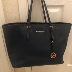 Michael Kors Jet Set Travel Tote